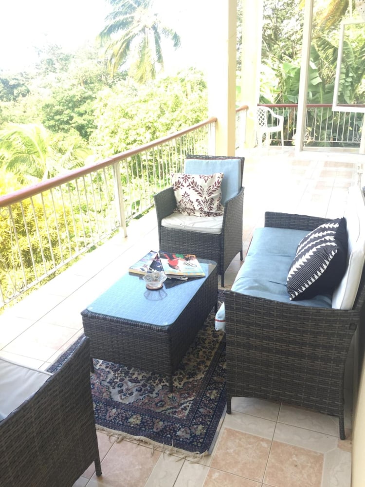 Rnm The Clubhouse Grenada 27/50