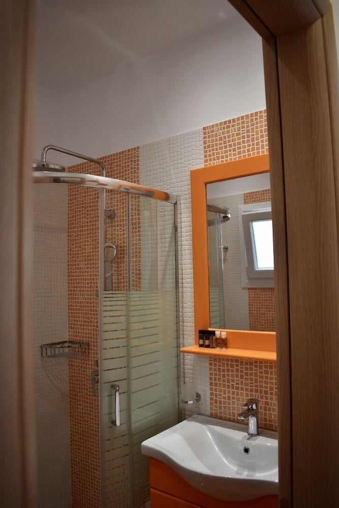 Minoa Hotel 37/50
