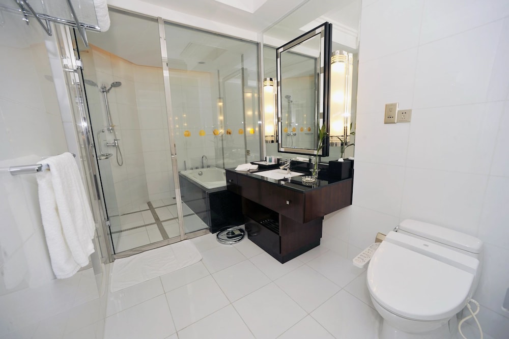 Grand Soluxe Zhongyou Hotel Shanghai 48/50