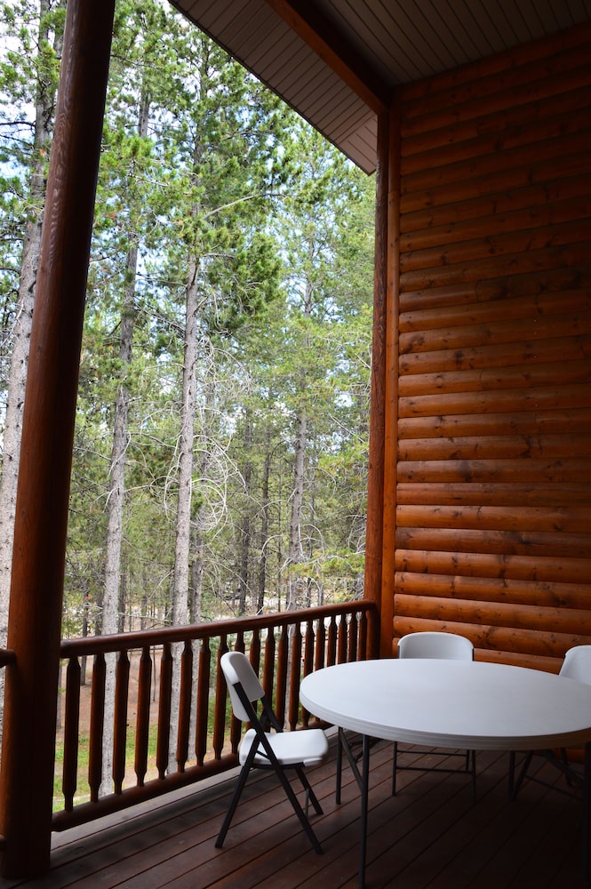 Sawtelle Mountain Resort 1/36