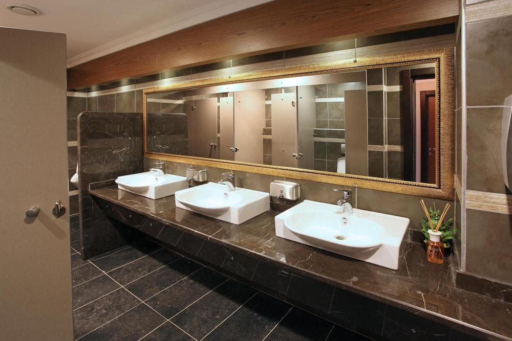 ARYA HOTEL SAKARYA 33/35
