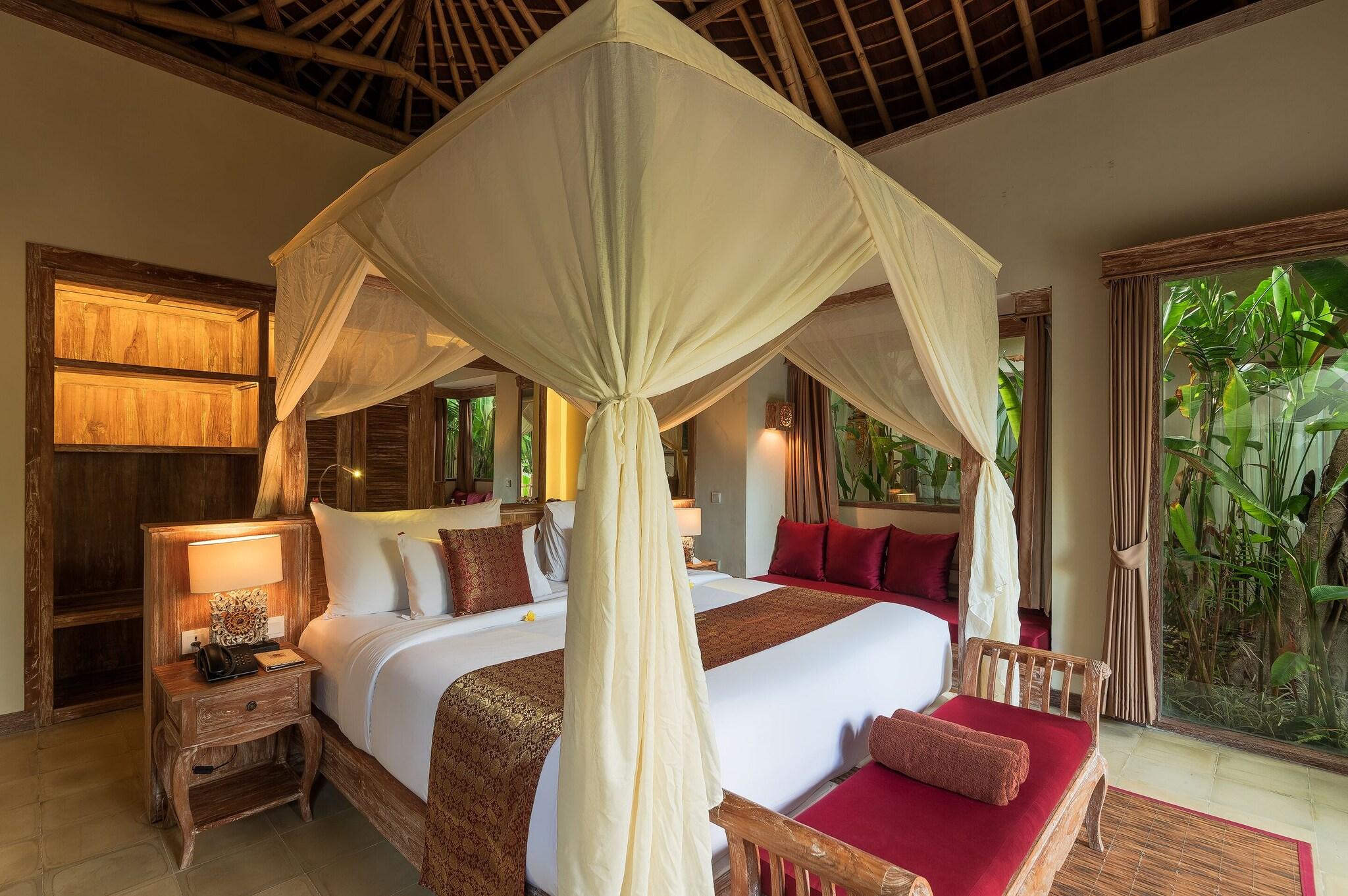 Villa, King Bed, Pool View