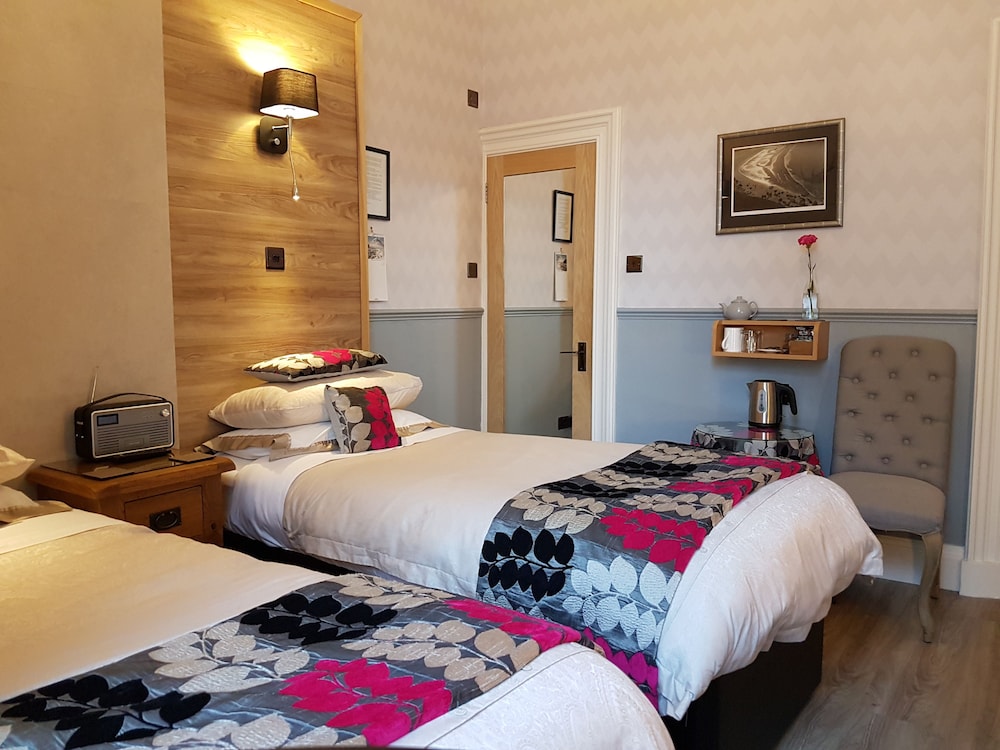 Lauderville Guest House 26/71