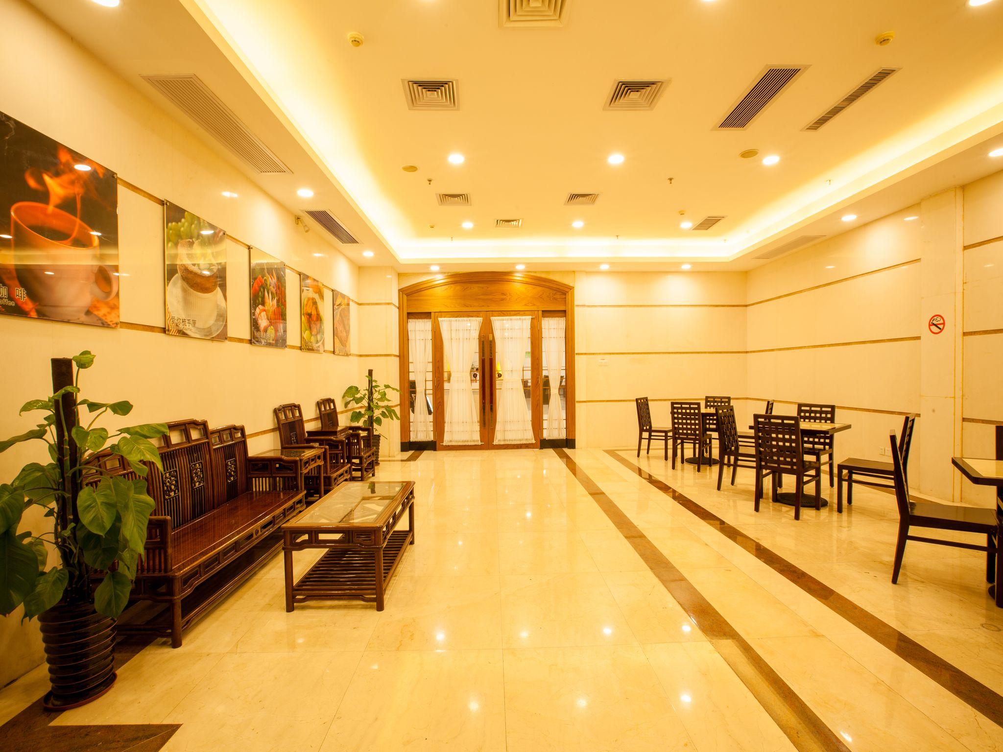 Huiquan Hotel 30/46