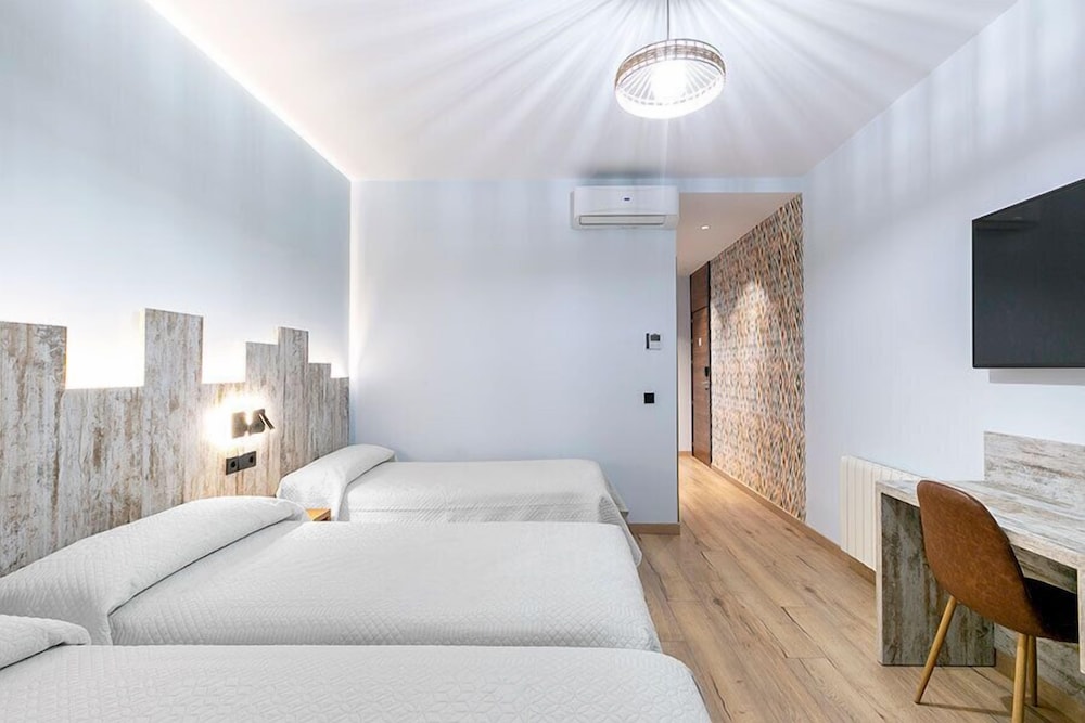 غرفة ثلاثية، Hostal Anton Martin 3/10