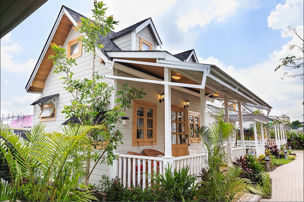 AT RESIDENCE SUVARNABHUMI in BANGKOK