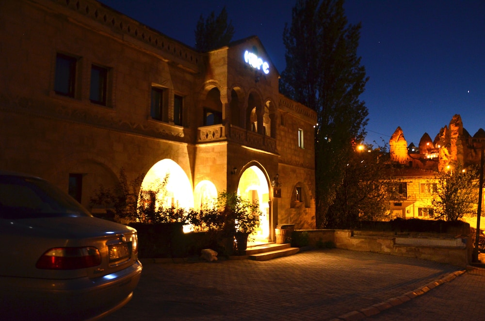 Kufe Hotel 30/47