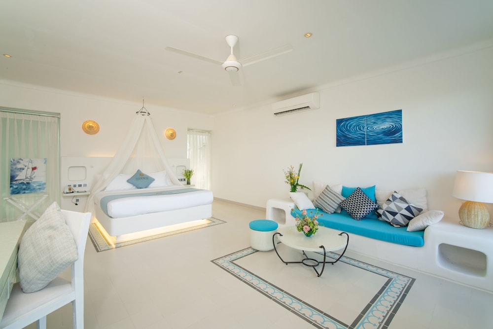 Fleur de Lys Resort & Spa Long Hai 68/94