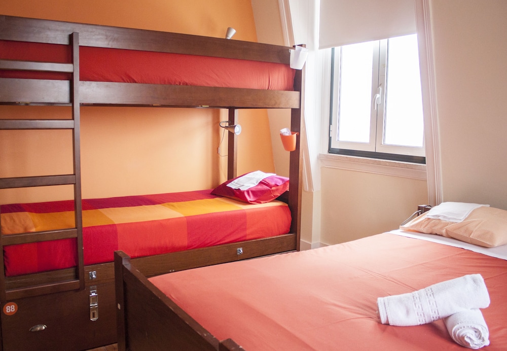 Lisbaon Hostel 14/68