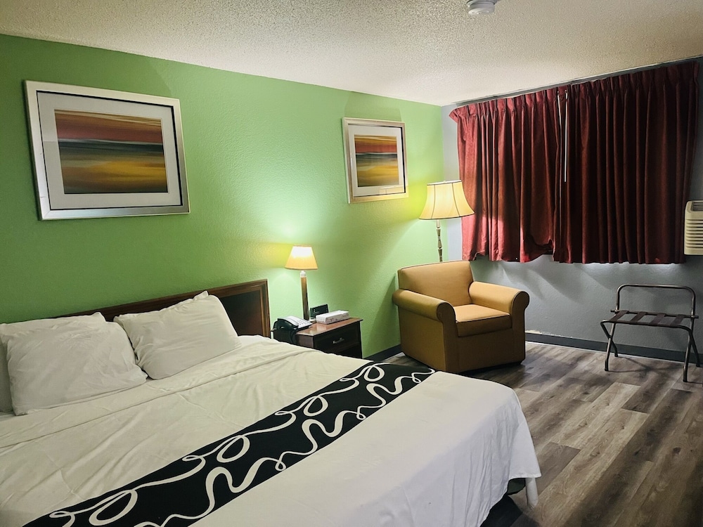 Standard, 2 Queen Beds