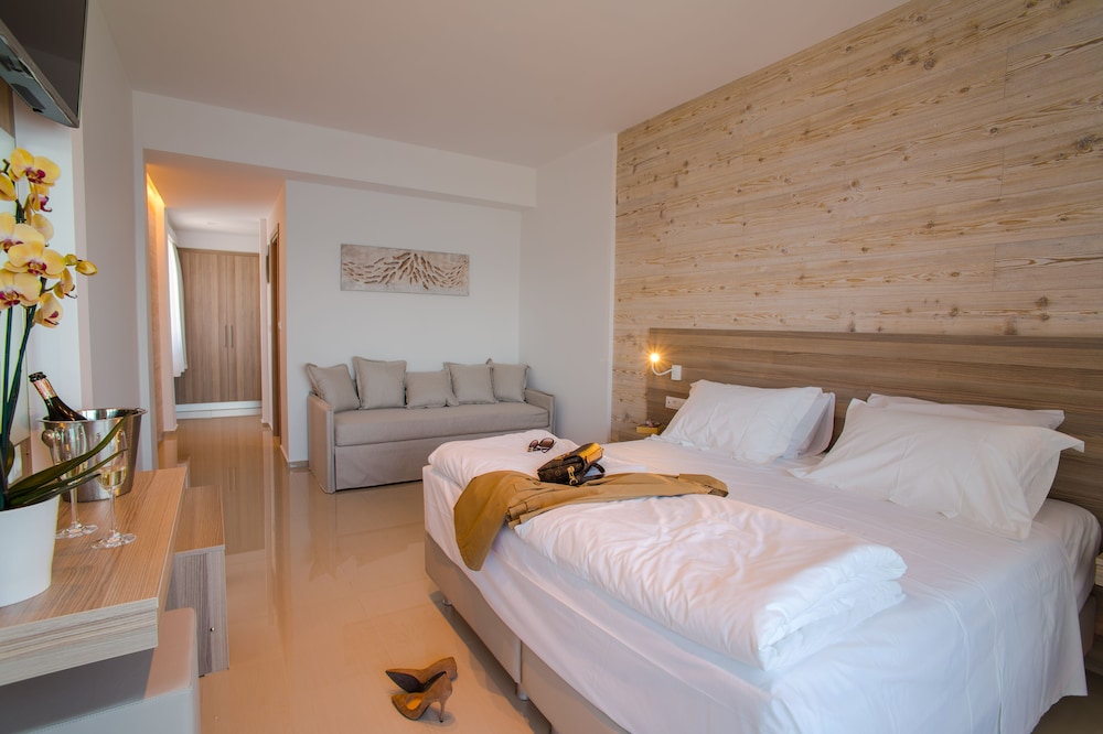 Deluxe, Studio, Sea View 2/6