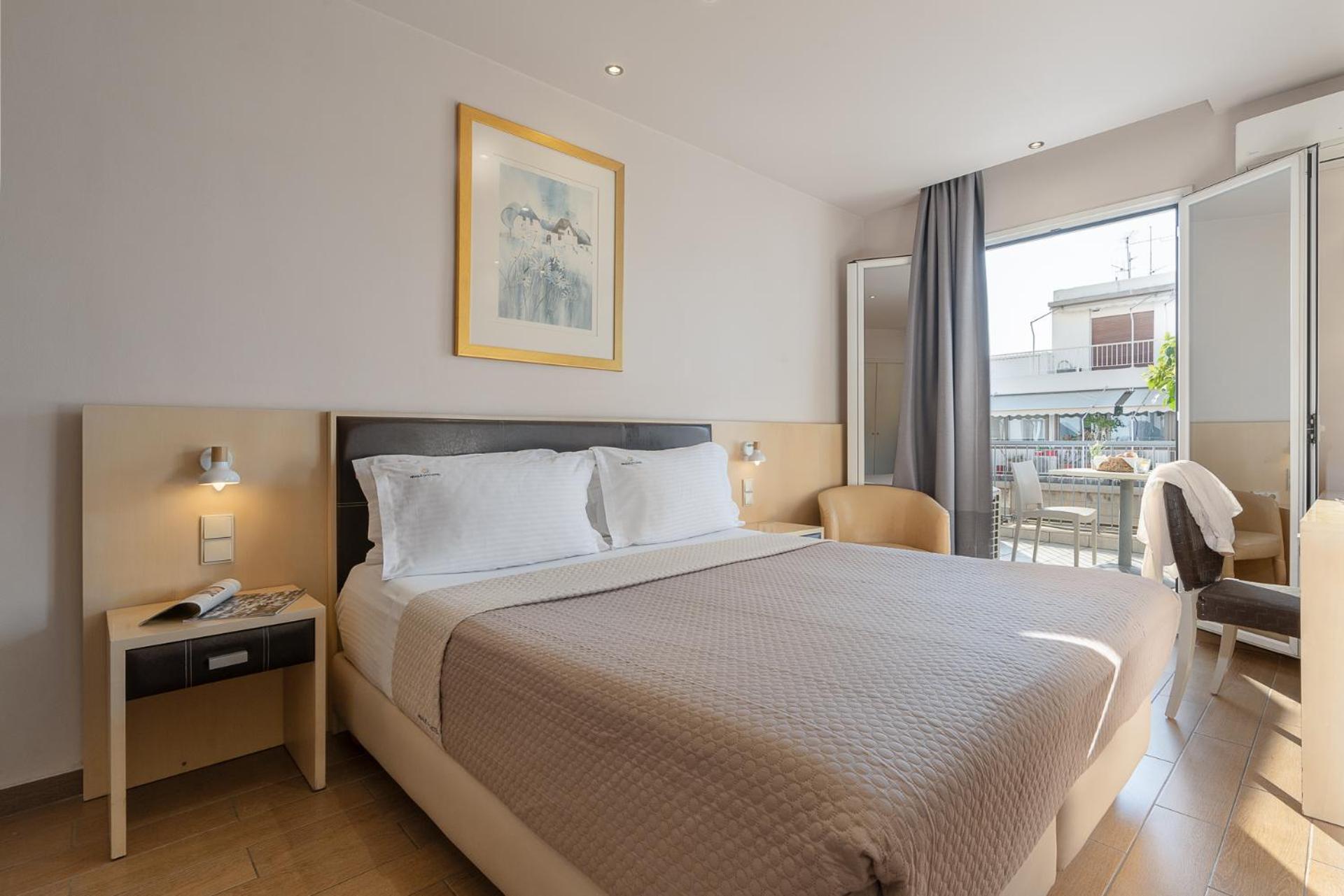 غرفة بسرير مزدوج بإطلالة على البحر بشرفة، Piraeus City Hotel 3/10