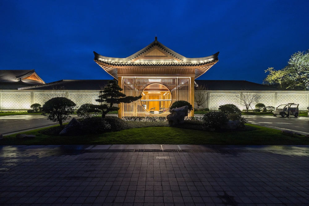 West Lake State Guest House 1/50