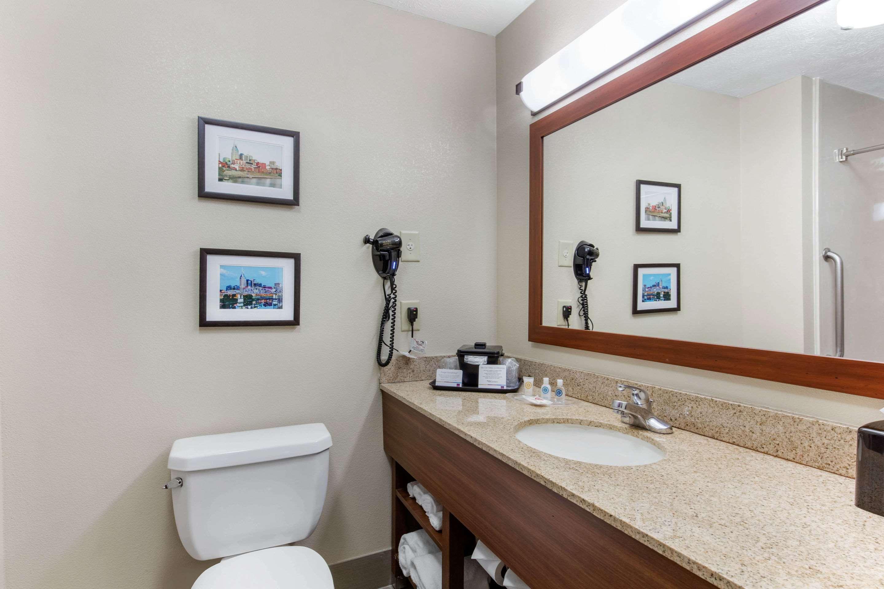 جناح بسريرين كوين، Comfort Suites Nashville 4/4