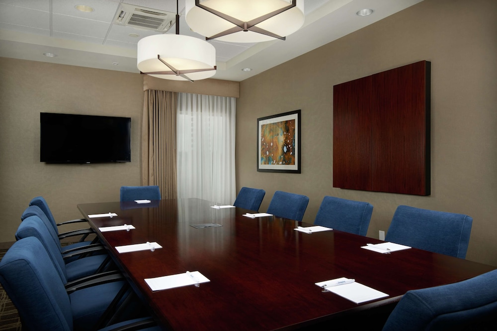 Hampton Inn Suites Portland Vancouver 44/49