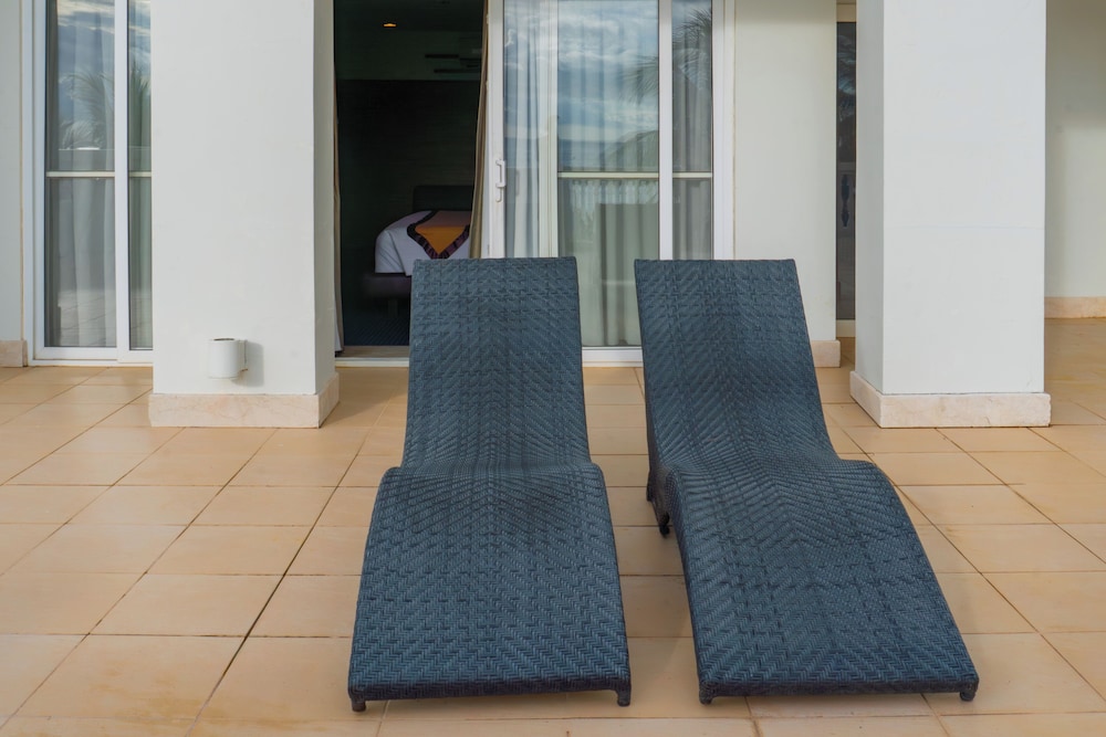Boracay Sands Hotel 66/74