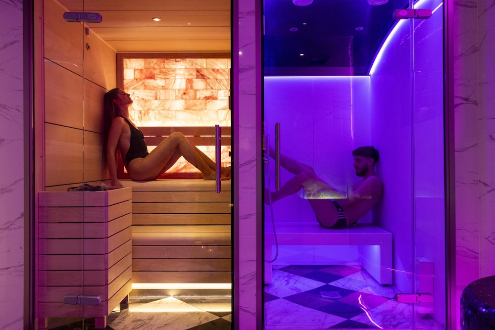 Hotel and Spa Saint Jacques 46/69
