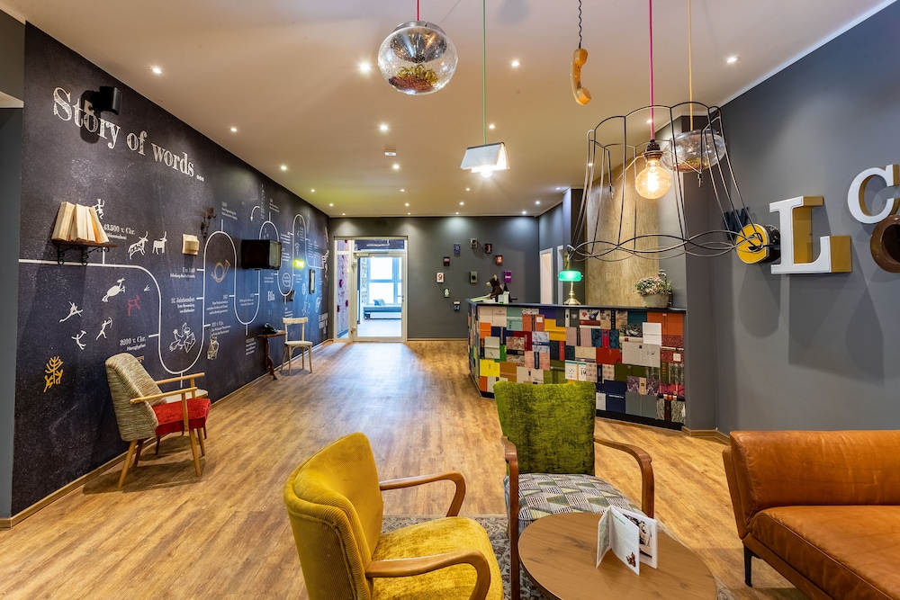 tinyTwice Hotel Bonn 4/50