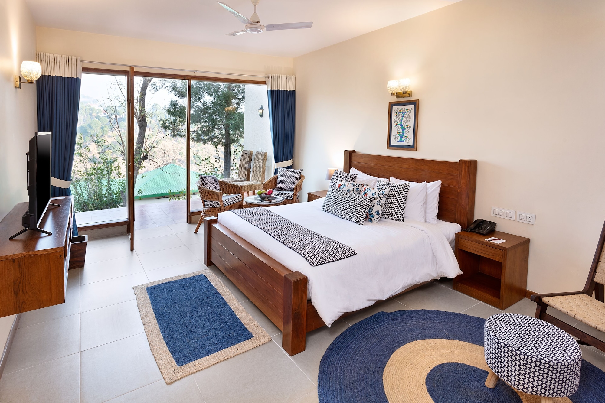 Super, Deluxe, King Bed