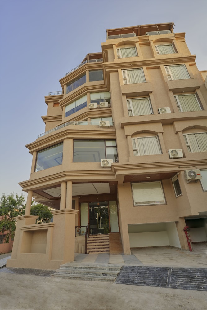 Hotel Gyan Garh Udaipur 3/49
