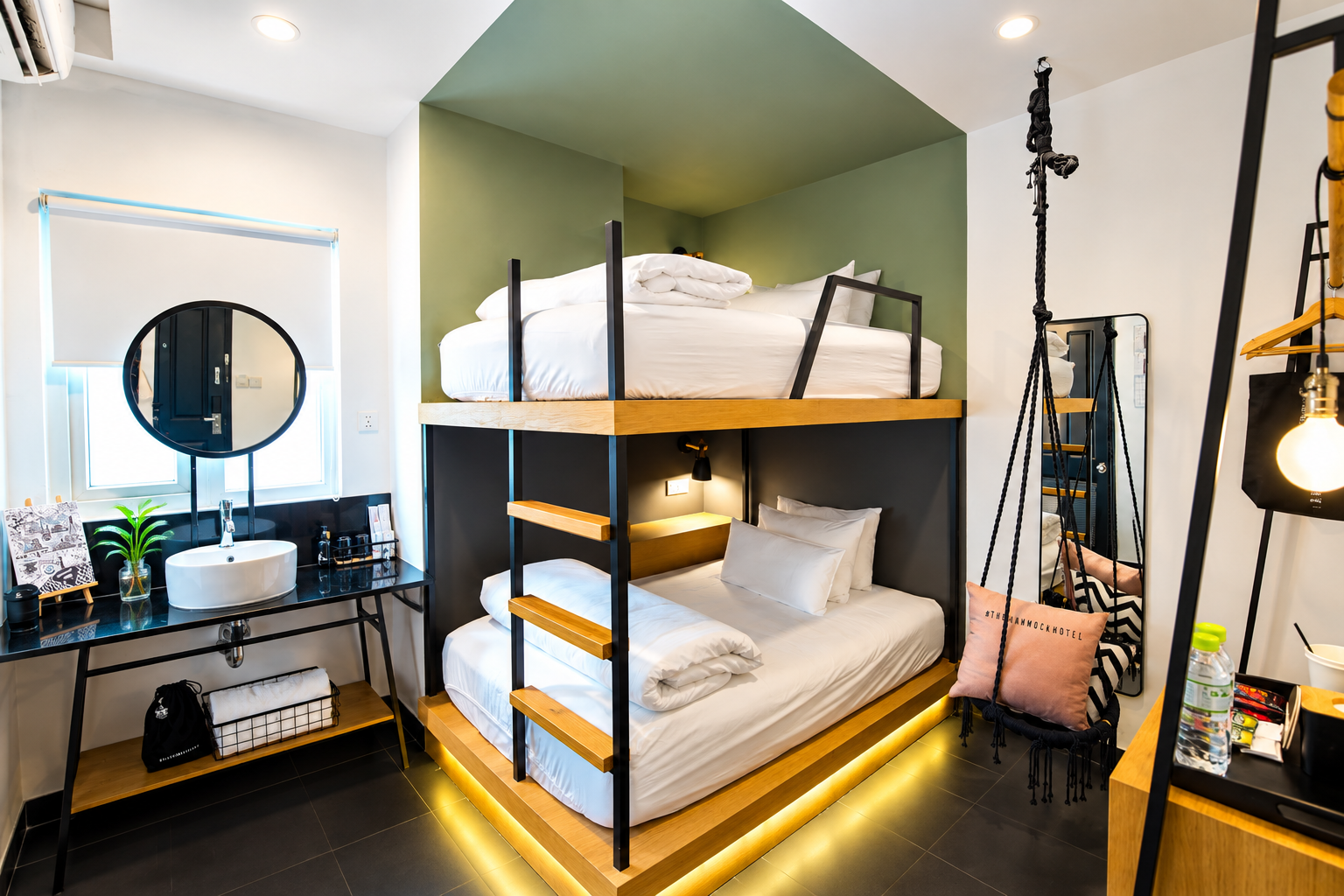 Cozy, Nest, Twin Beds