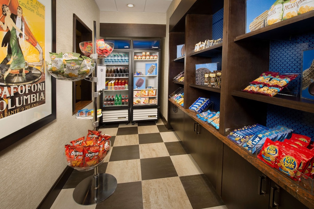 Hampton Inn and Suites San Antonio Downtown Market Square 28/33