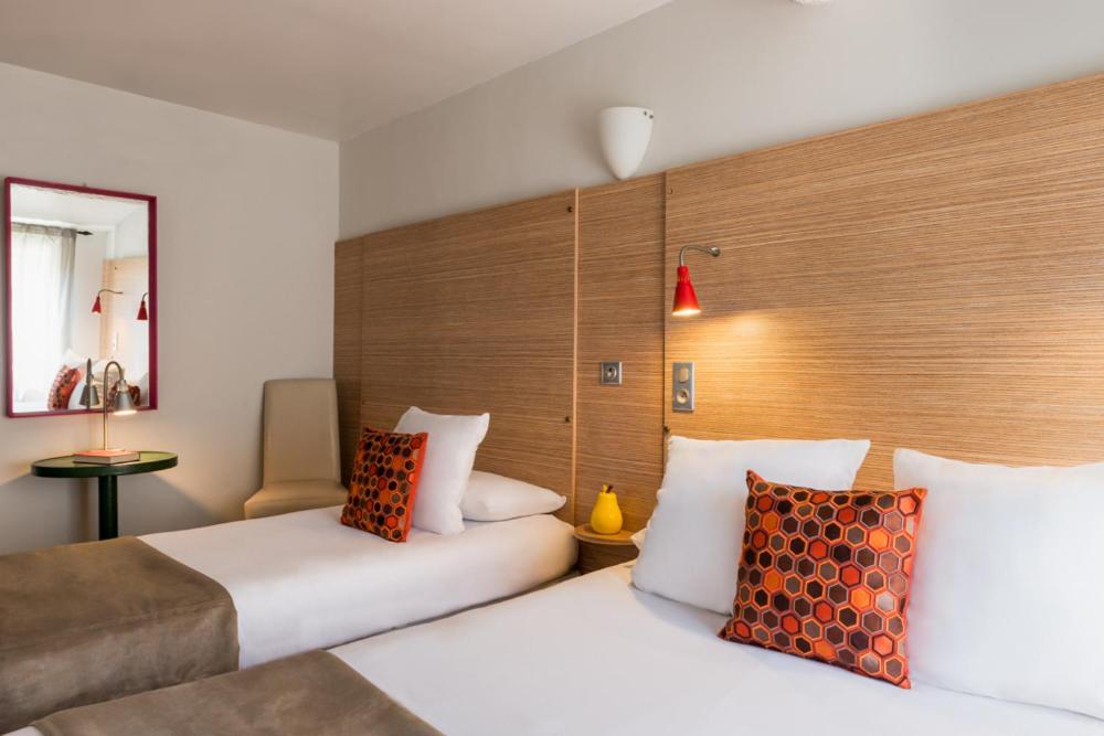 Room, Triple, 1 Double and 1 Single Bed