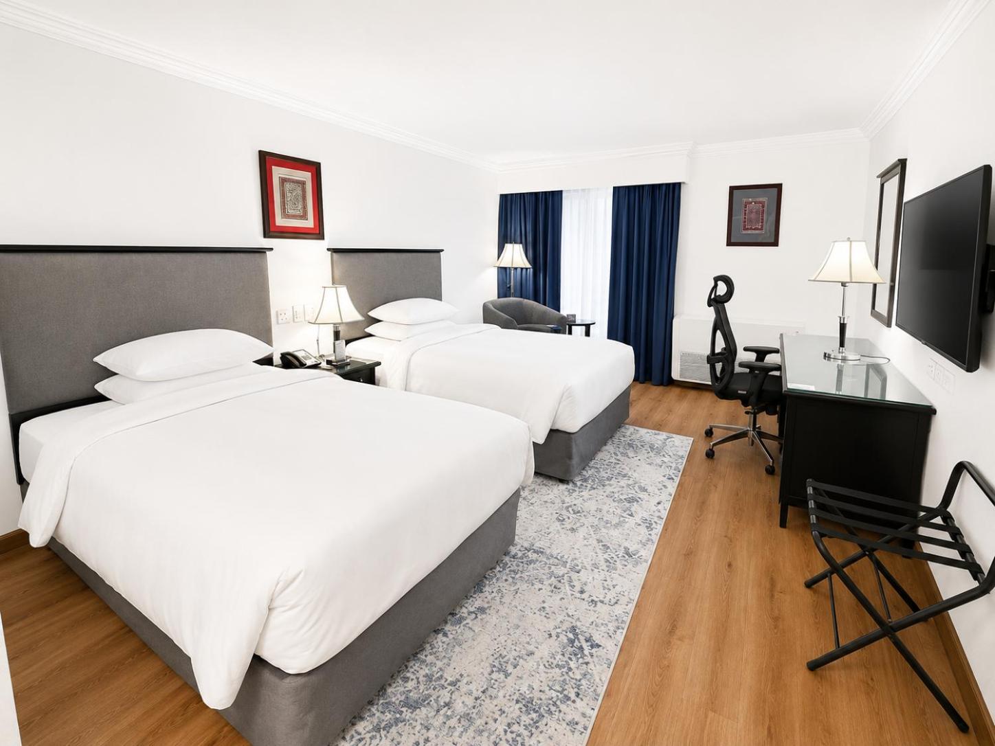 Superior, Twin Beds
