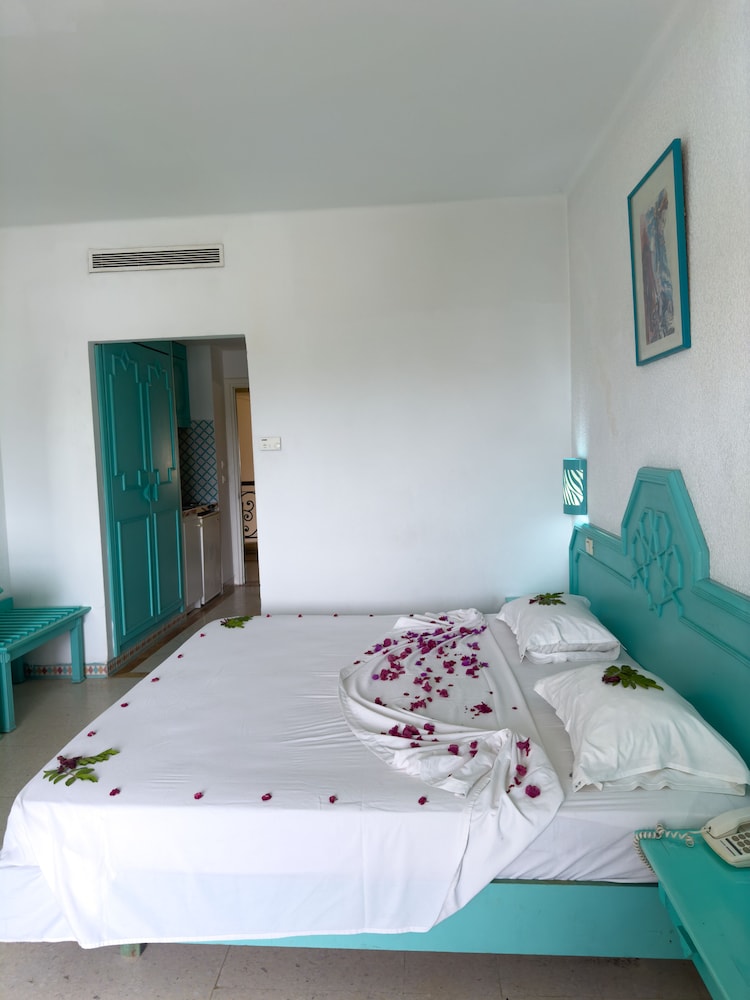 Standard, Single, Single Bed
