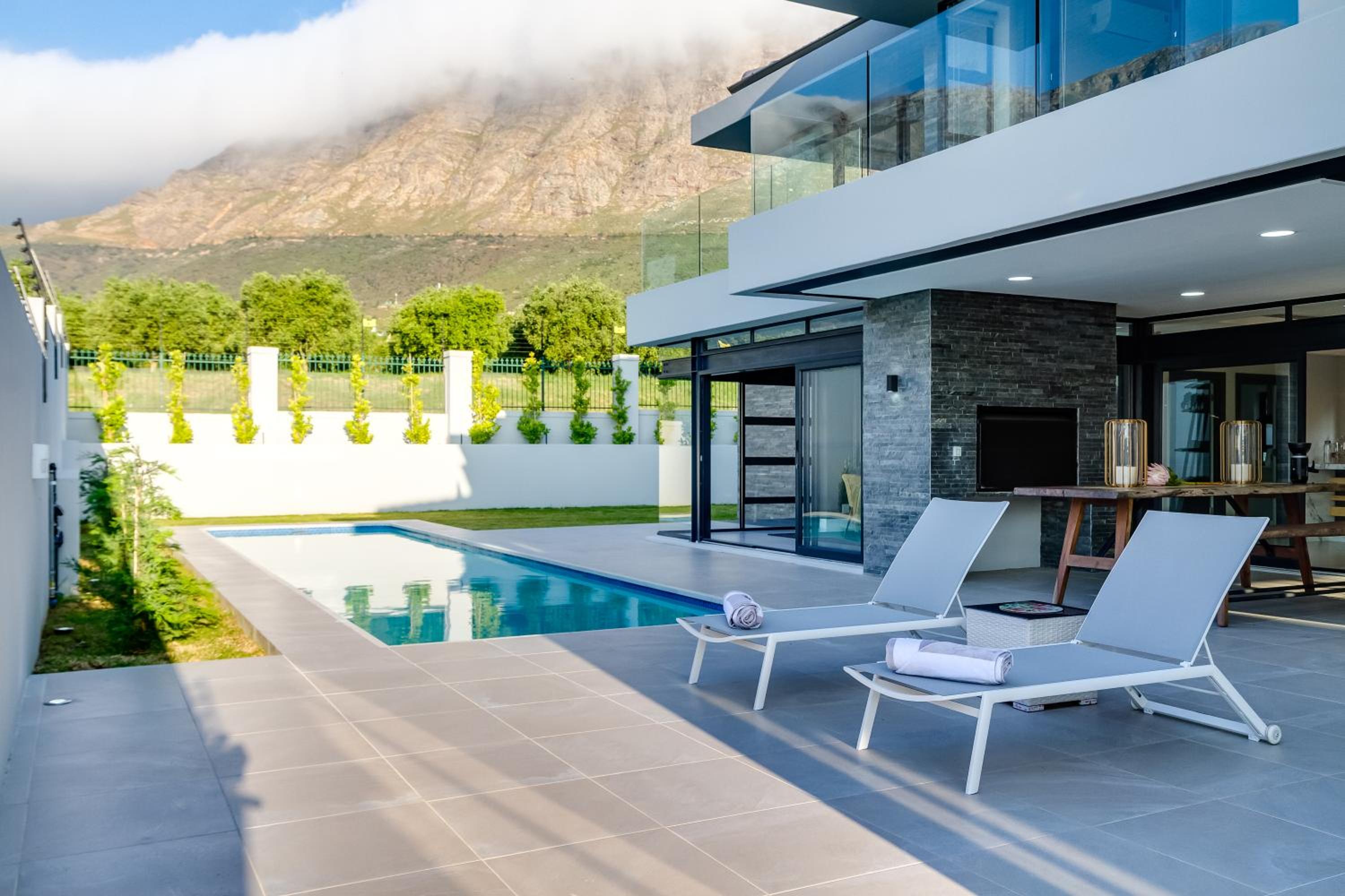 Villa De Luxe 29/35