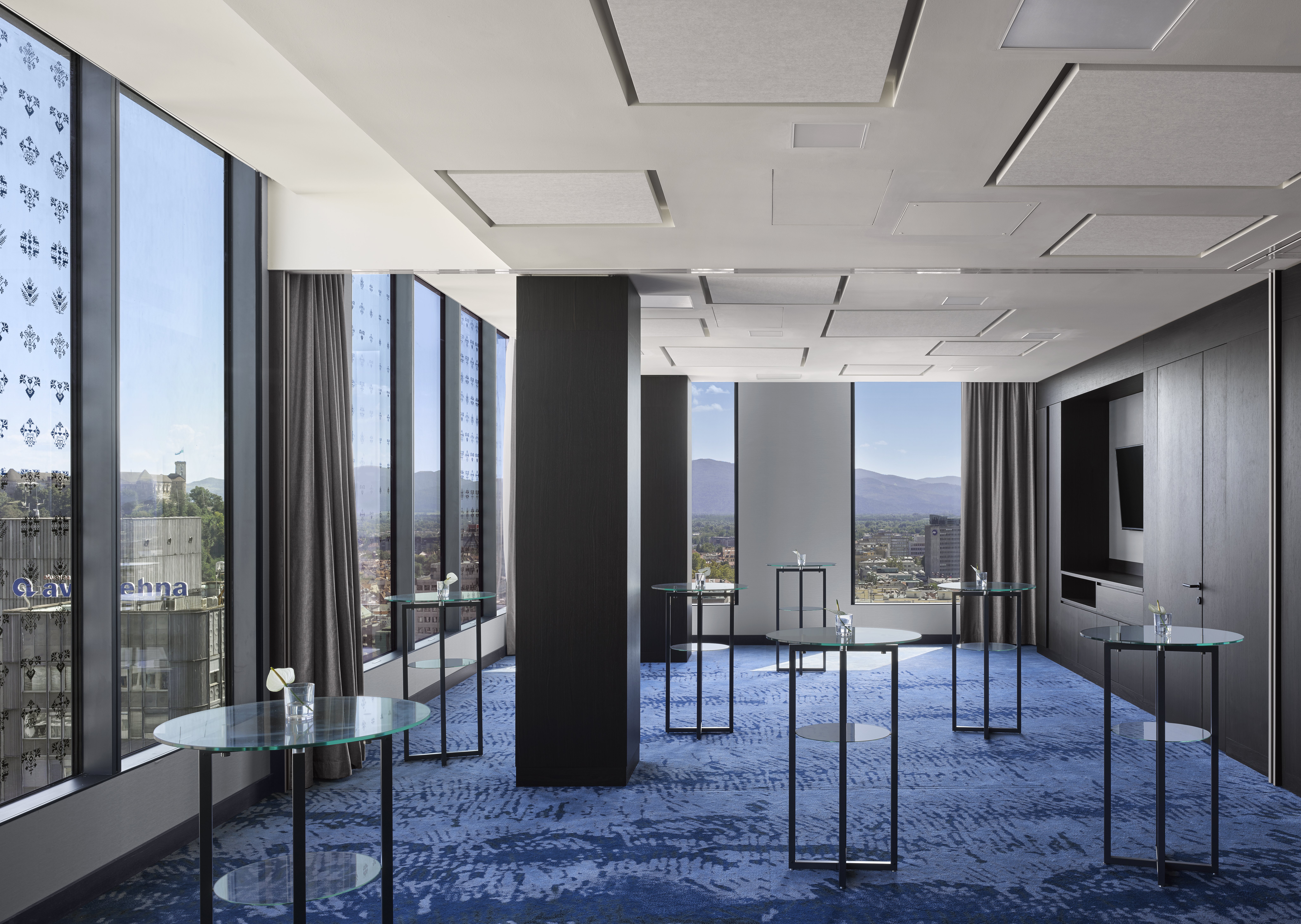 INTERCONTINENTAL LJUBLJANA 50/76
