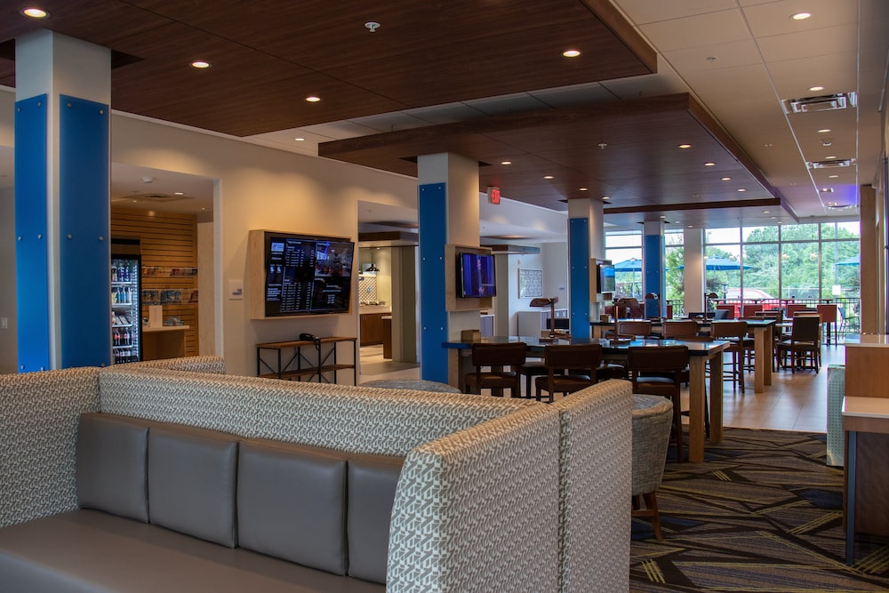 Holiday Inn Express Suites Tuscaloosa East Cottondale 47/49