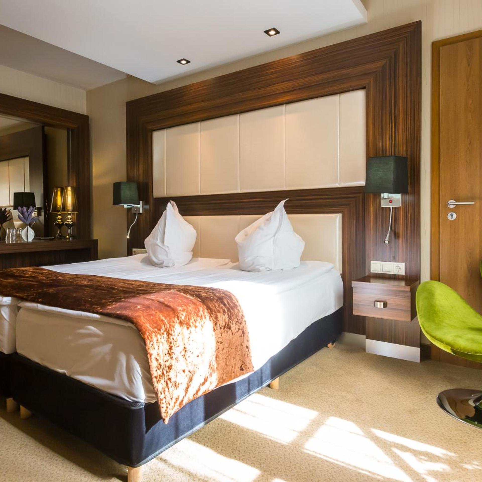 Standard, Double Bed, Duna Garden Hotel 2/9