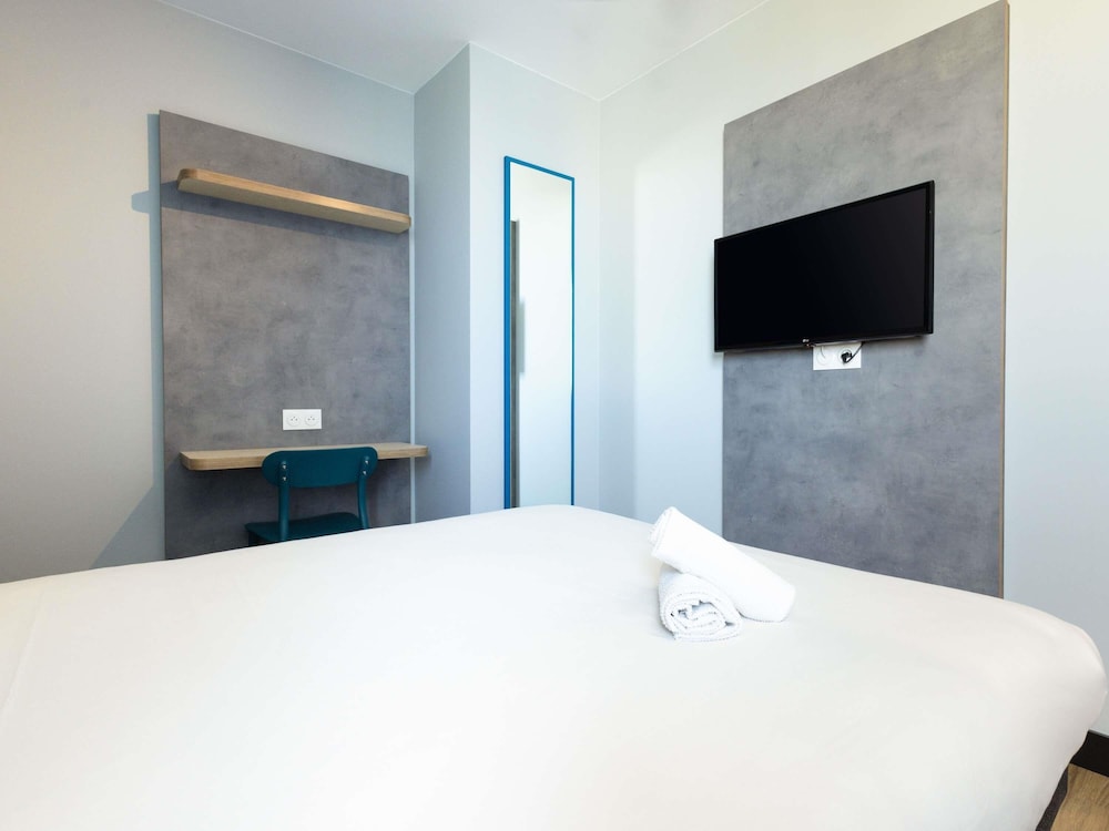 Ibis Budget Nanterre La Defense 24/52