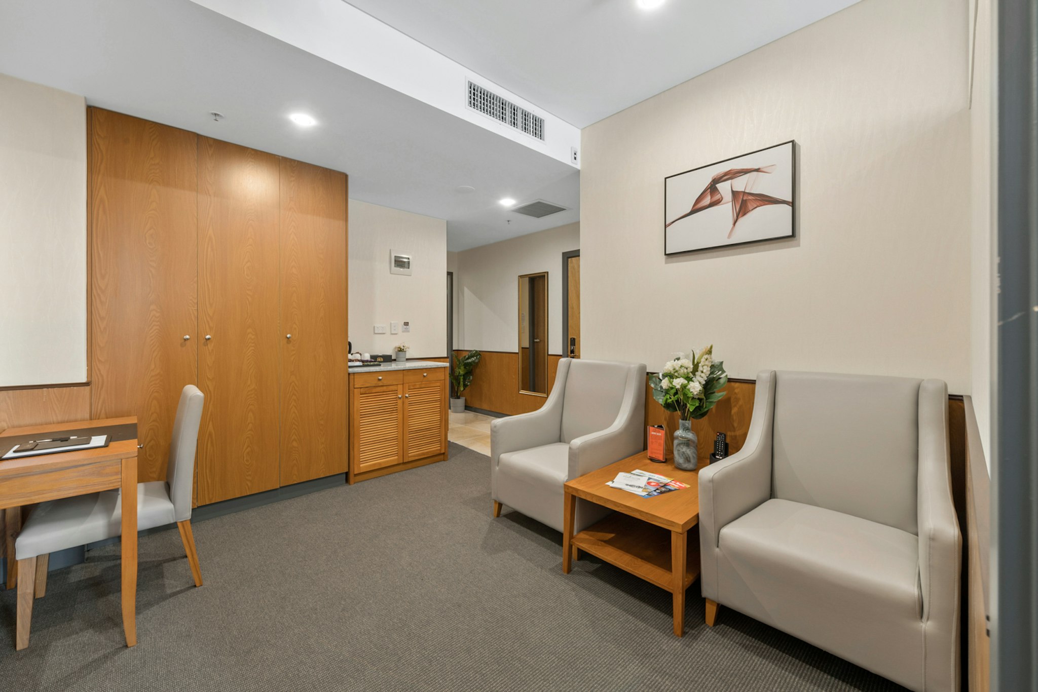 YEHS Hotel Sydney QVB 31/44