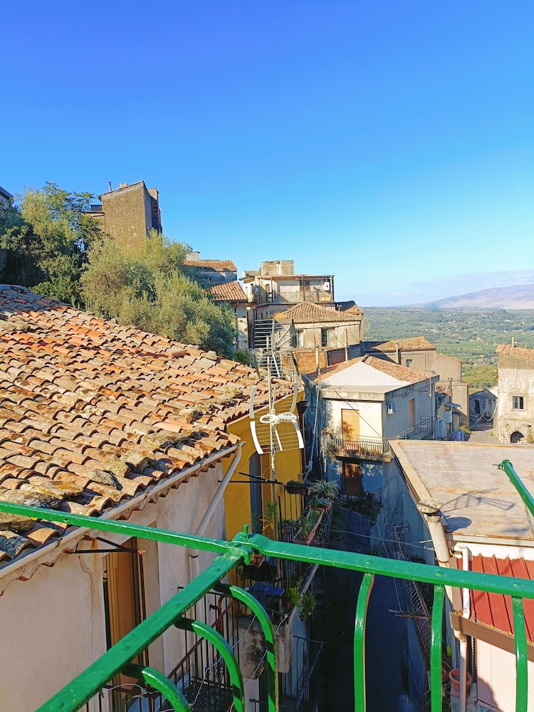 ALBERGO DIFFUSO BORGO SANTA CATERINA 64/68