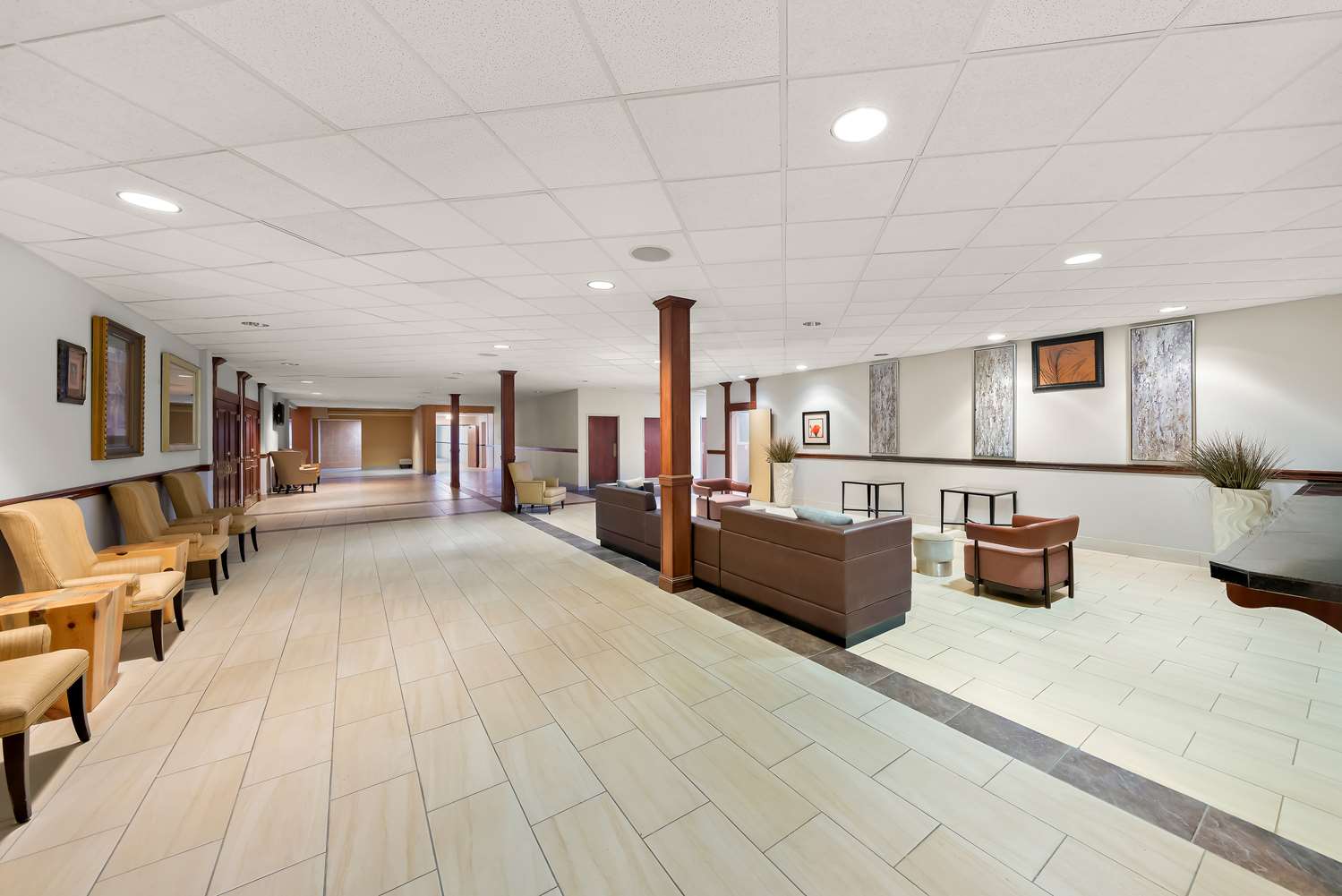 Clarion Inn & Suites and Convention Center 3/29