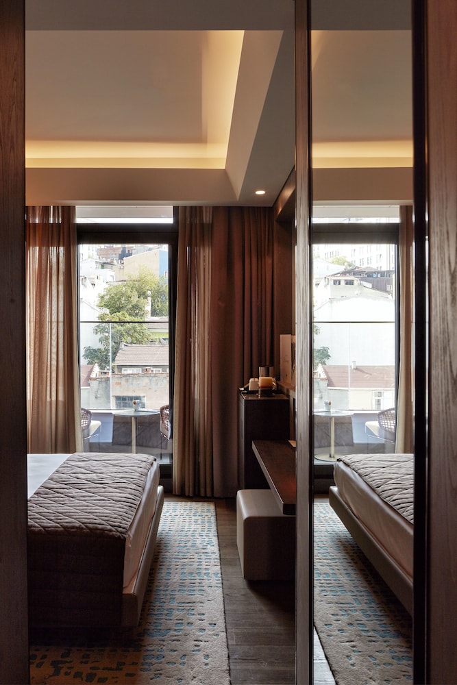 Naz City Hotel Taksim 24/69