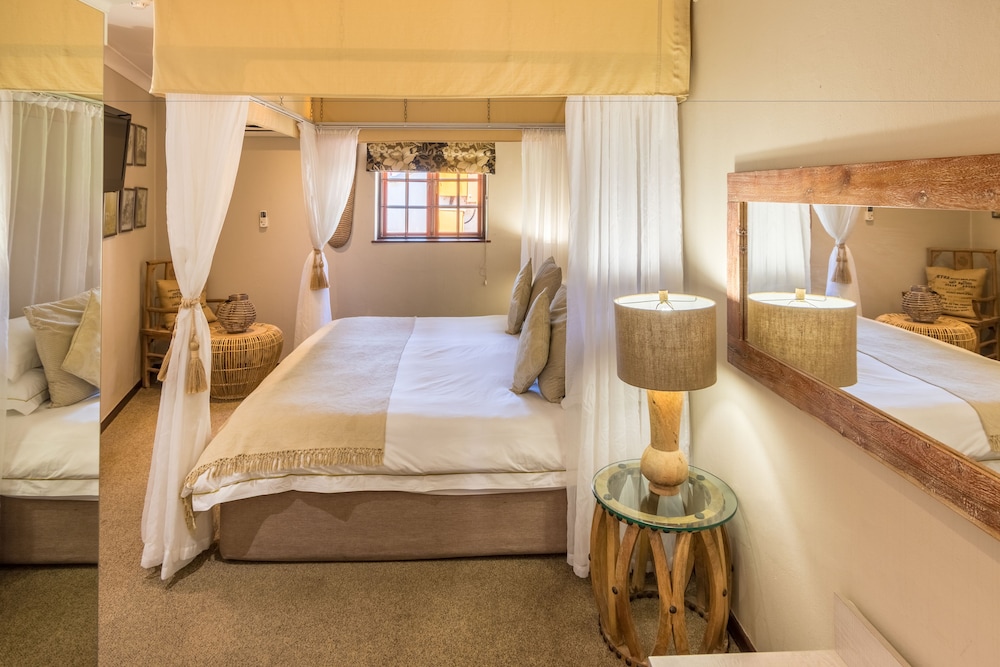 Constantia Hotel and Conference Centre 21/50