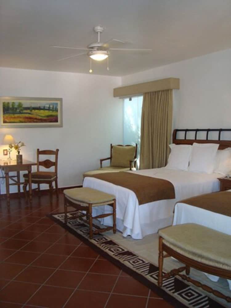 Hotel Casa de Campo 25/65