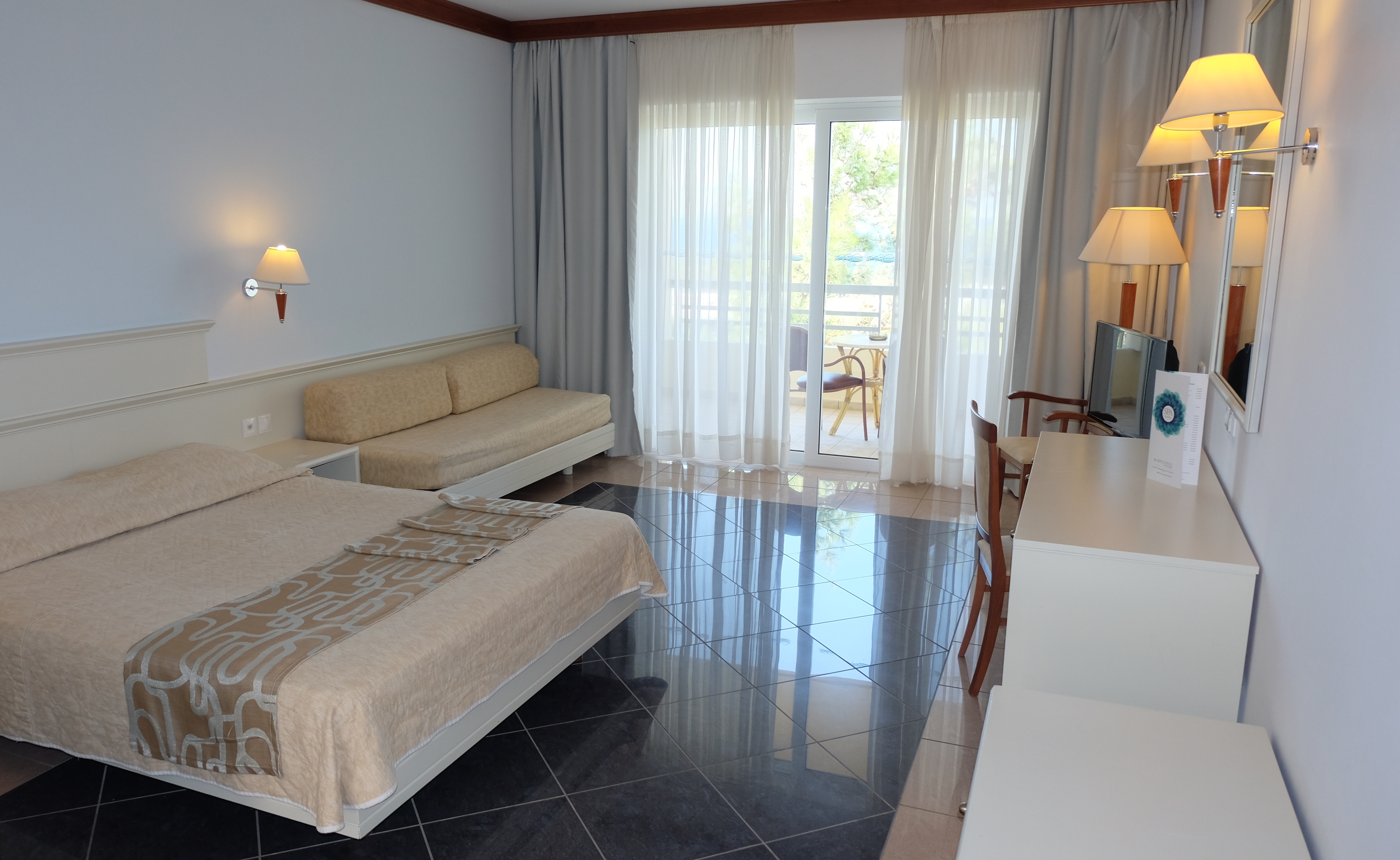 ROOM, DOUBLE OR TWIN BED, ANNEX