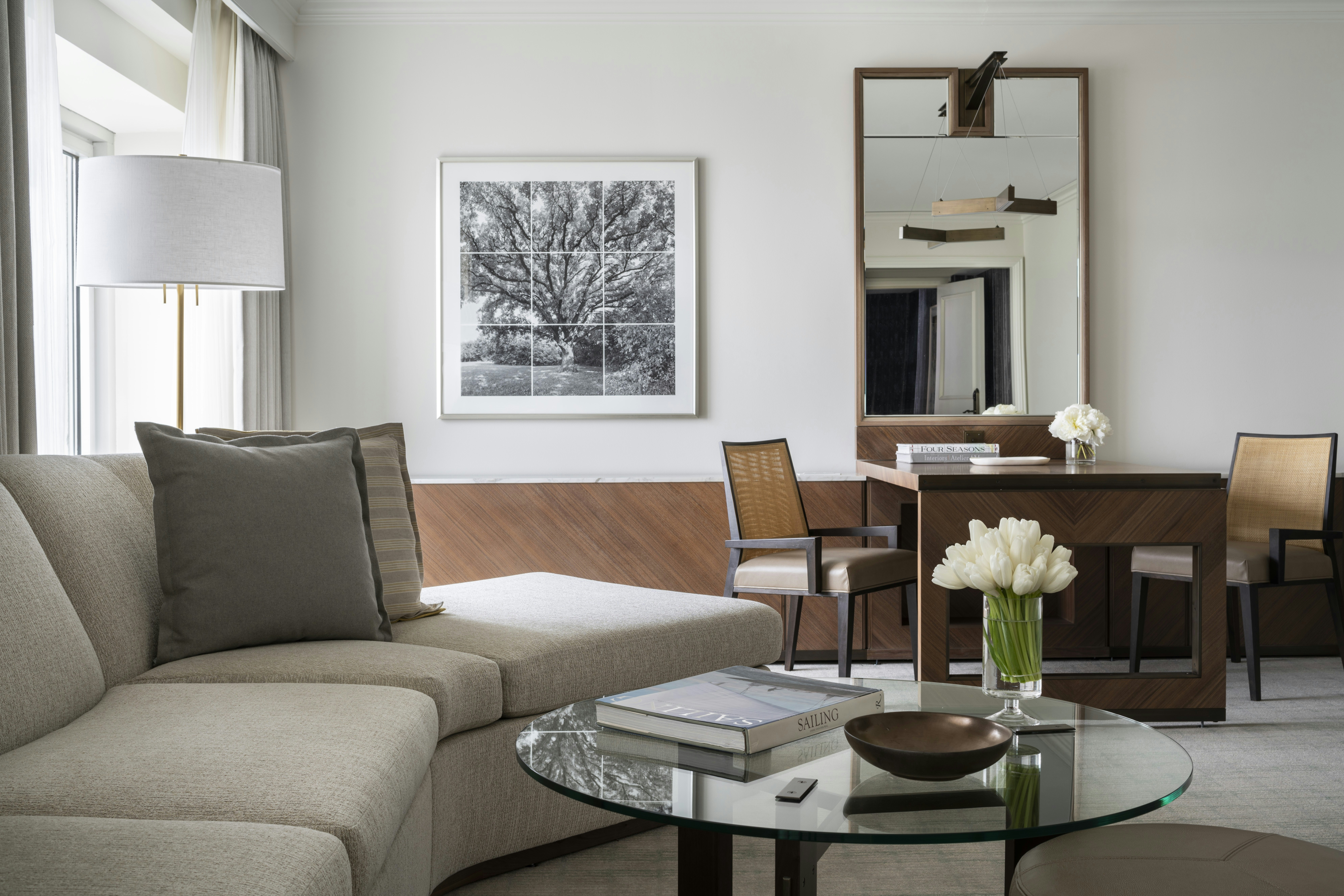 Four Seasons Hotel Chicago 27/29