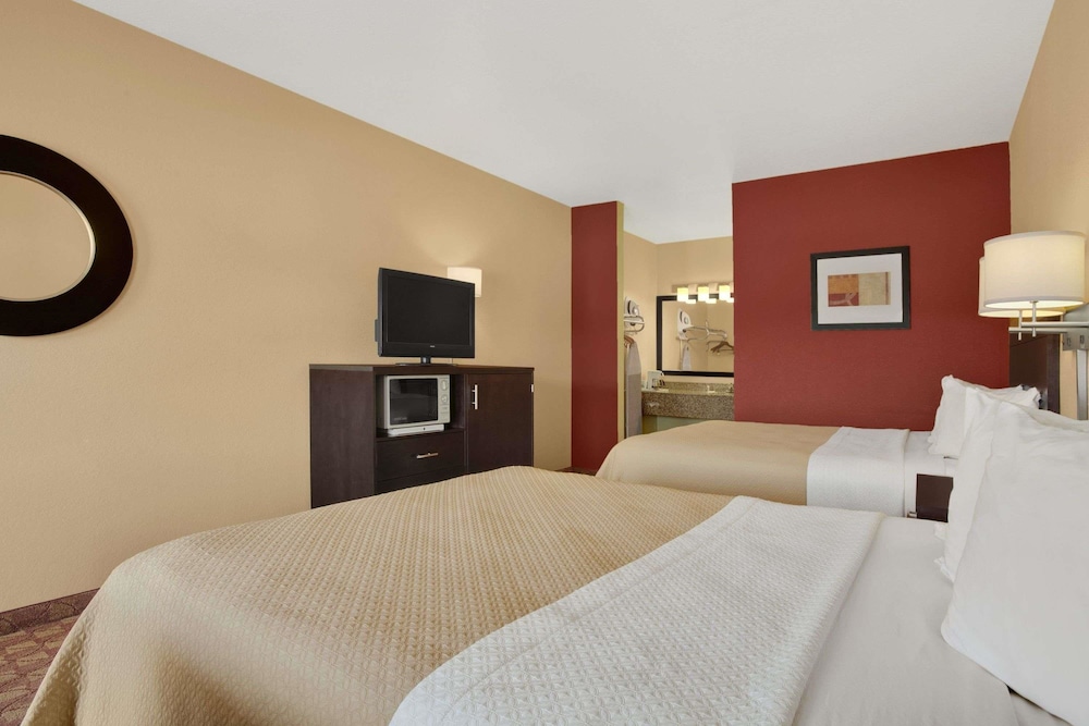 Days Inn by Wyndham Globe, Arizona 10/21