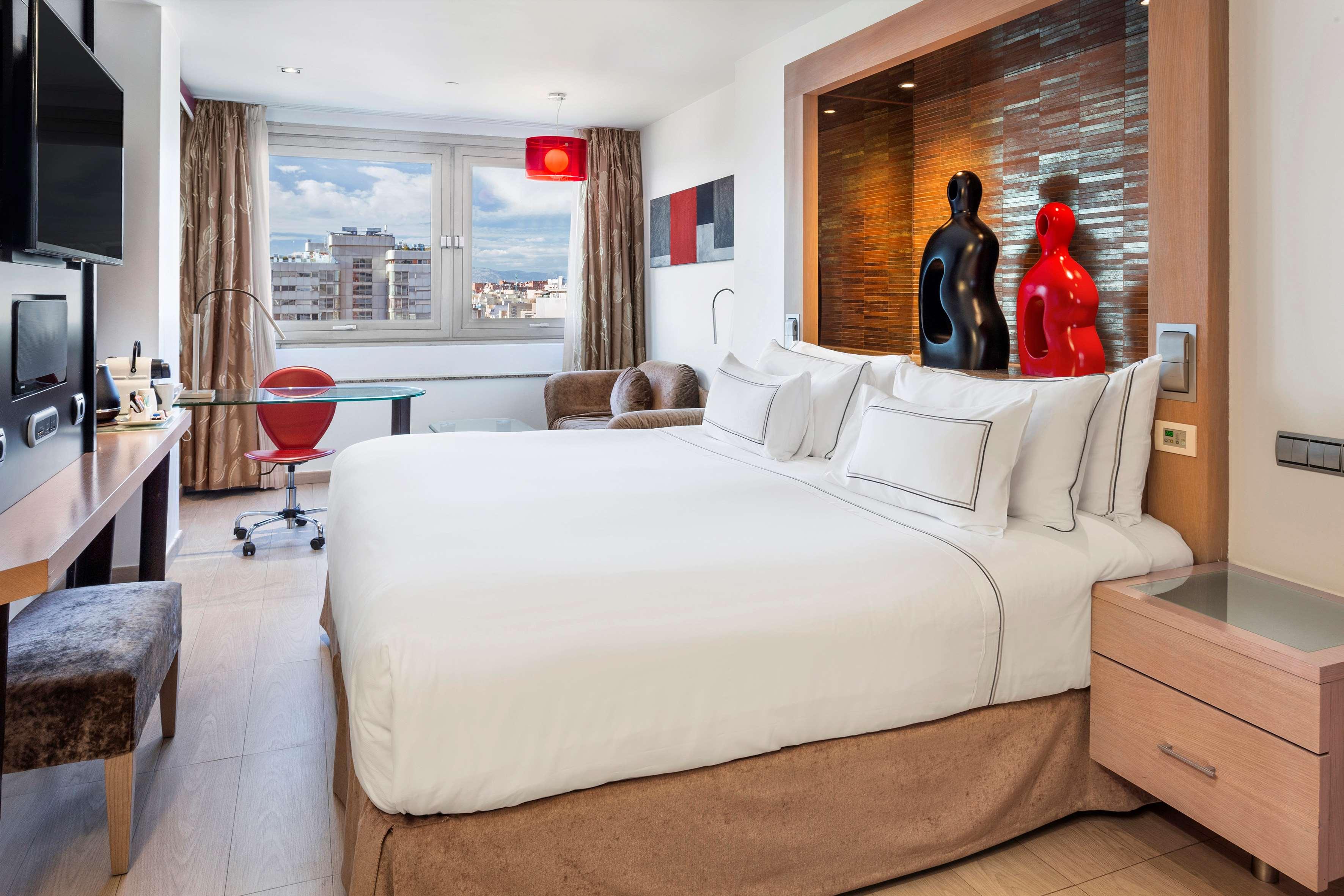 غرفة بريميوم بسرير مزدوج، Melia Madrid Princesa Hotel 5/10