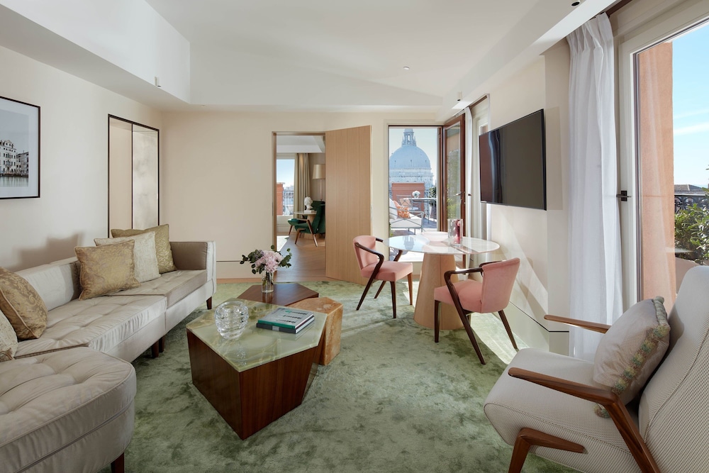 The St. Regis Venice 46/70