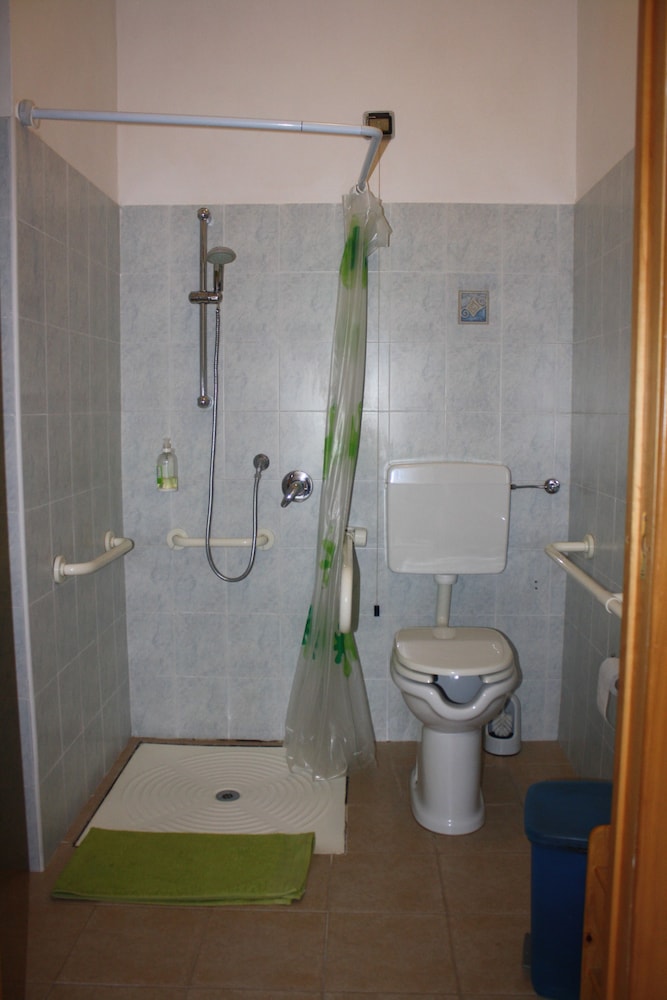 Hotel Avalon 33/41
