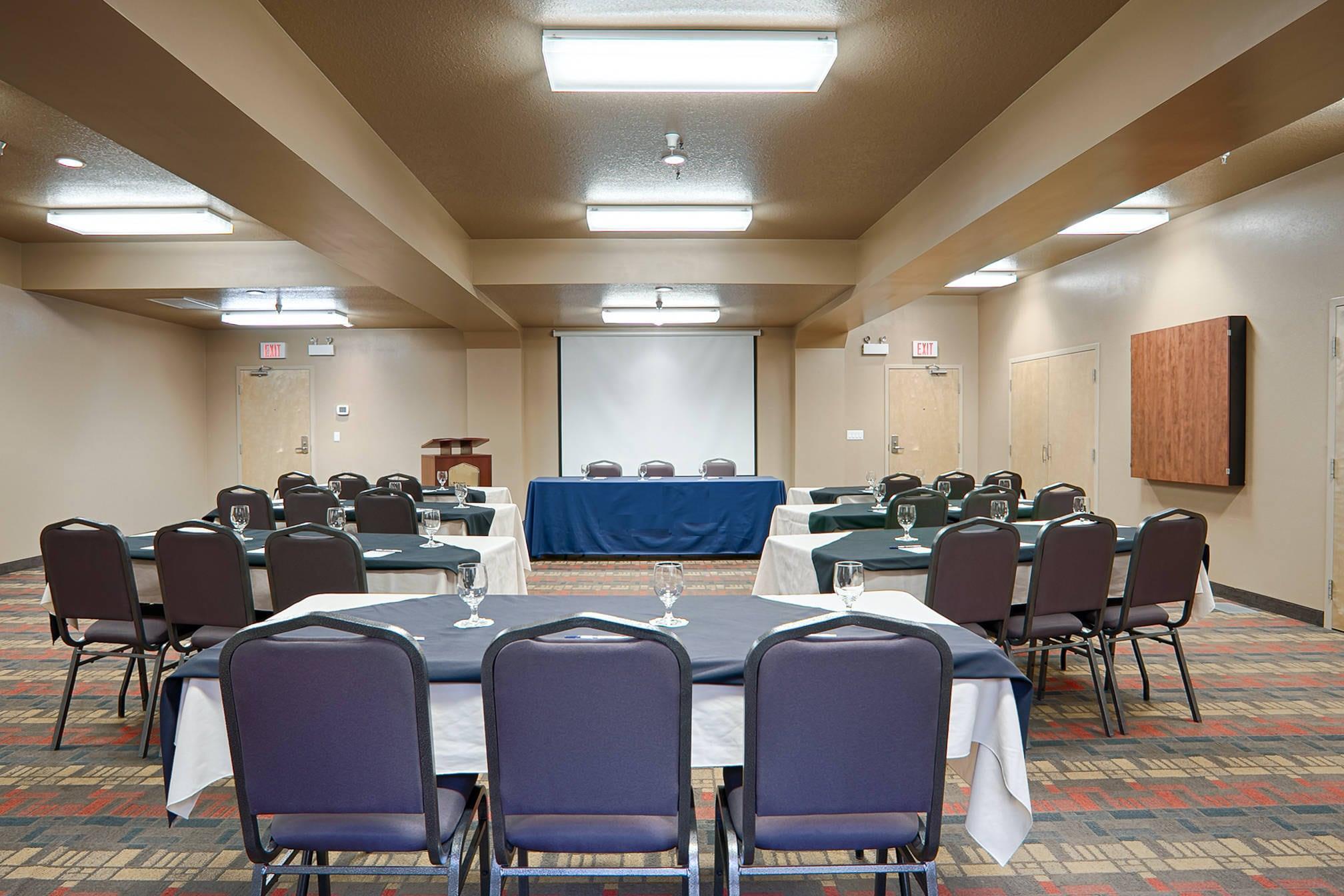 Quality Inn & Suites Rimbey 26/26