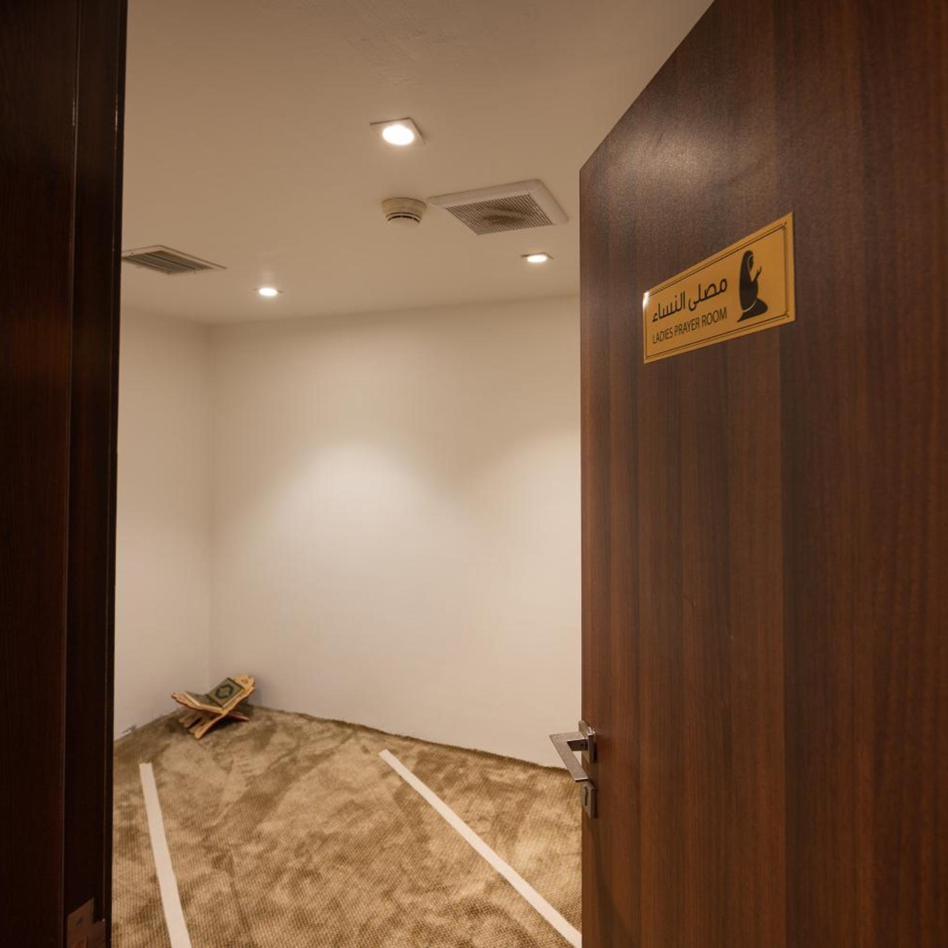 فندق ويك اند صاري(Weekend Hotel Sari) 59/80