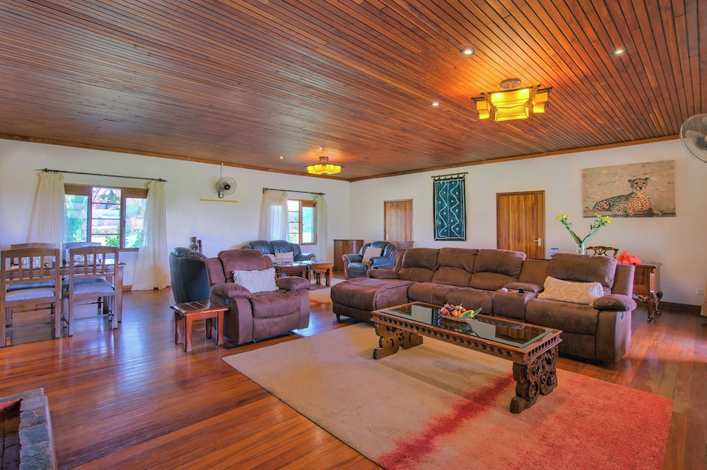 Muthu Keekorok Lodge, Maasai Mara, Narok 50/70