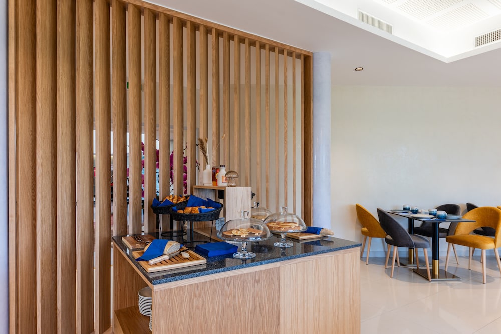 Brit Hotel Paris Rosny Sous Bois 3/34